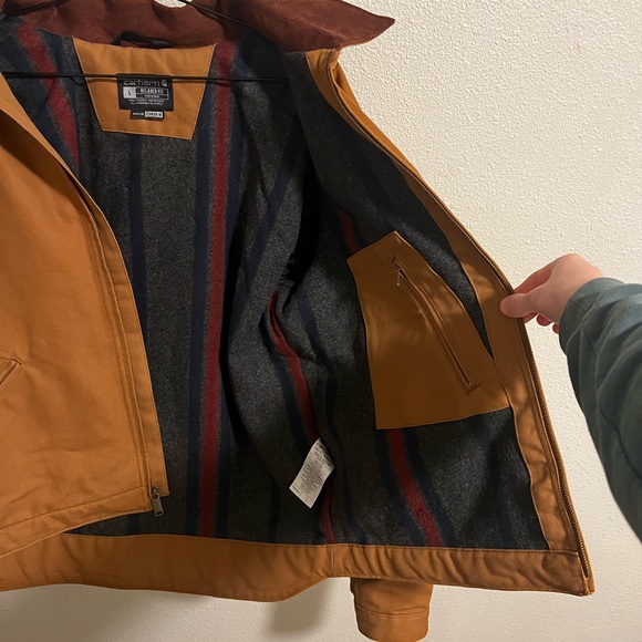 Carhartt Jacket - Picture 4 of 5
